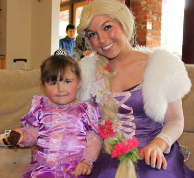 Little Havens Hospice Disney Princess Visit