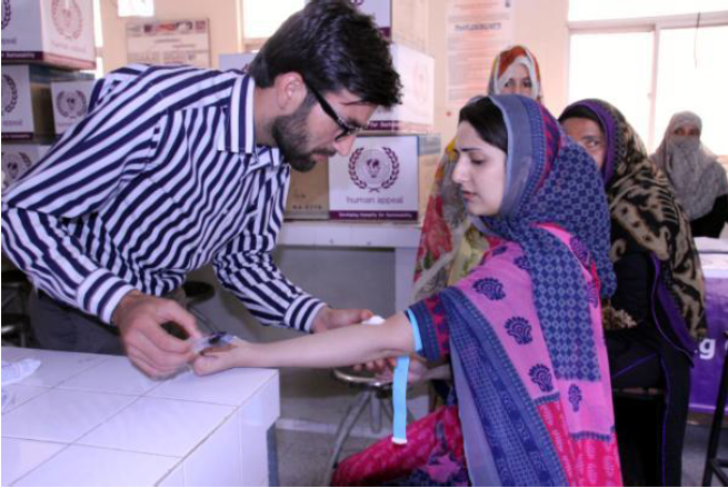 Pakistani Hairdressers Educated on HIV And Hepatitis Prevention