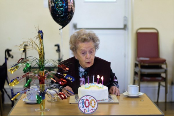 Partially Sighted Lillian Celebrates 100th Birthday with Friends Thanks to Local Charity