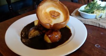 Love of Sunday Roasts brings community together in support of an elderly roast-lover