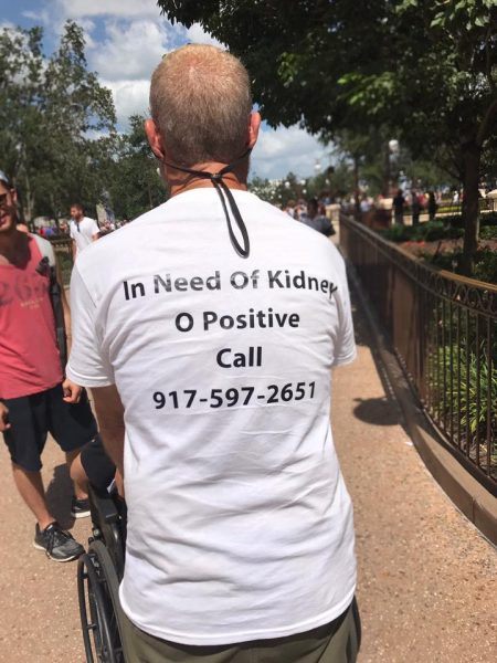 Man Needing Kidney Donation Wore T-Shirt That Said “In Need of Kidney” and It Worked