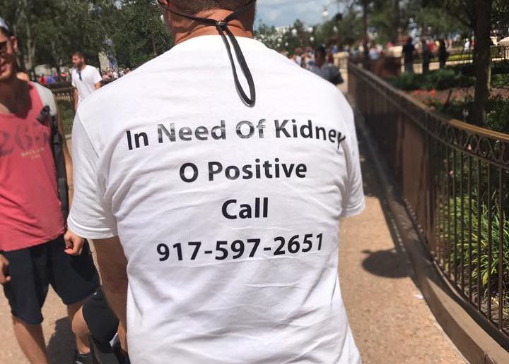 Man Needing Kidney Donation Wore T-Shirt That Said “In Need of Kidney” and It Worked