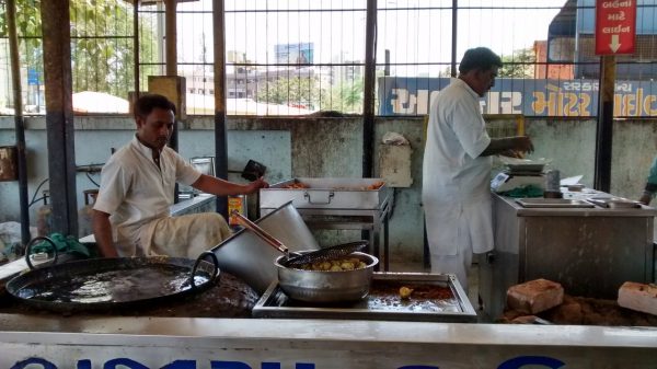 Sabarmati Jail Prisoners Sell Popular Snacks in Ahmedabad to Support Their Families