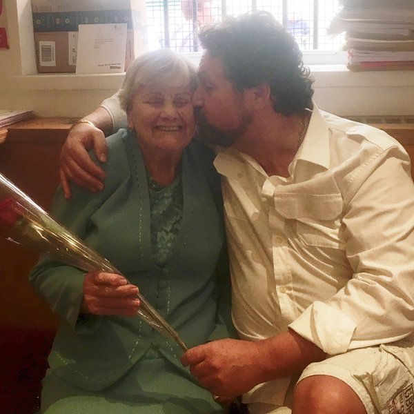 Kind-hearted care home staff help 86-year-old fulfil her dream of meeting Michael Ball